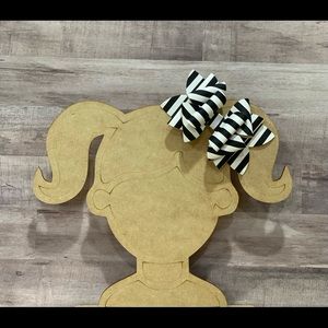 Striped black and white hair bow